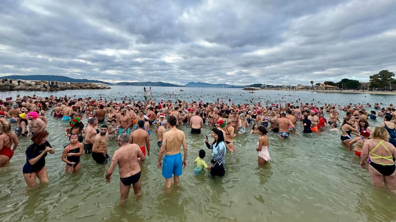 Toulon: plus de 750 personnes ont participé au bain du Nouvel An dans une eau à 14°C