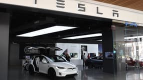 Tesla doit faire face à une nouvelle vague de défiance, face à une santé financière encore en question, et un manque de visibilité sur ses perspectives.