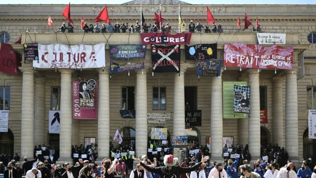 Le théâtre de l'Odéon occupé par des intermittents du spectacle, le 23 avril 2021 à Paris