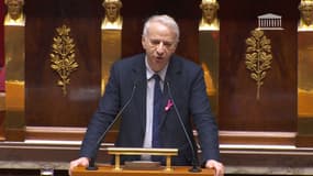 Le député PS Laurent Baumel lors de l'examen des motions de censure le 16 octobre 2025