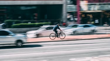 Les entreprises qui adoptent l'indemnité kilométrique vélo sont exonérées des cotisations sociales dans la limite de 200 euros par an et par salarié.
