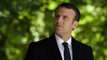 Emmanuel Macron, dans le jardin du Luxembourg.