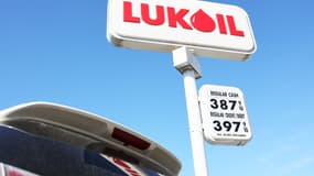 Le logo de la firme Lukoil - Image d'illustration 
