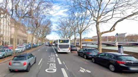 Terrasse Grolée à Lyon - avant les aménagements. Terrasse Grolée à Lyon - avant les aménagements.