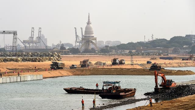 Au Sri Lanka, la Chine finalise une "cité portuaire"