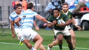 Le Sud-Africain Joseph Dweba face aux Pumas