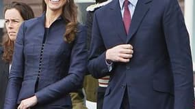 Le mariage de la roturière Kate Middleton et du prince William fera le bonheur des photographes, à en croire une étude réalisée par Nikon, selon qui 327 millions de clichés seront pris lors de la noce, le 29 avril à Londres. /Photo prise le 11 avril 2011/