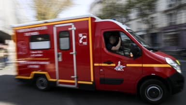 Une ambulance à Paris en janvier 2019.