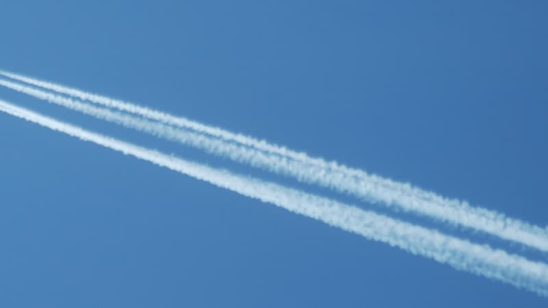 Traînées de condensation