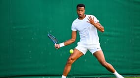 Le jeune tennisman français Giovanni Mpetshi Perricard à Wimbledon