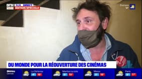 Réouverture des cinémas: pour Quentin Dupieux, réalisateur de "Mandibules", "c'est presque mieux qu'une sortie classique"