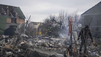 Des destructions causées par l'attaque d'un drone russe Shahed à Vilnyansk, Zaporizhia, en Ukraine, le 29 janvier 2026.