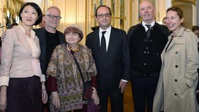 Fleur Pellerin et François Hollande ont reçu lundi les palmés à Cannes.