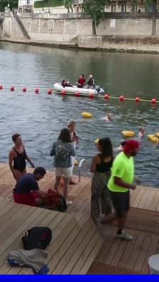  Près d'un an après les JO de Paris, la baignade est autorisée dans la Seine 