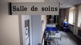 L'intersyndicale FO-CGT-SUD réclame l'"abandon" du plan d'économies de "3,5 milliards d'euros" sur trois ans d'ici à 2017 et l'"abrogation de la loi santé".
