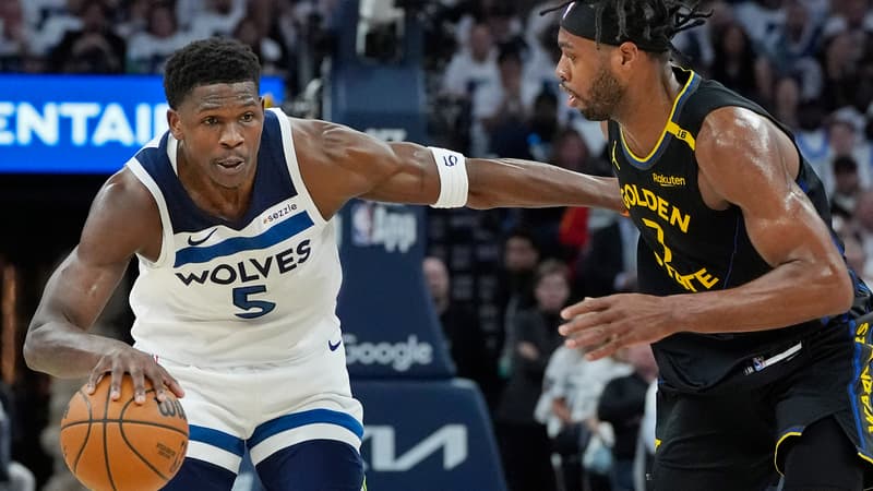 Edwards et Hield lors du match 1