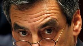 Des élus de toutes sensibilités pressent François Fillon de relancer la politique en faveur des banlieues lors de l'installation mardi du Conseil national des villes, un organe de propositions. /Photo prise le 4 mai 2010/REUTERS/Charles Platiau