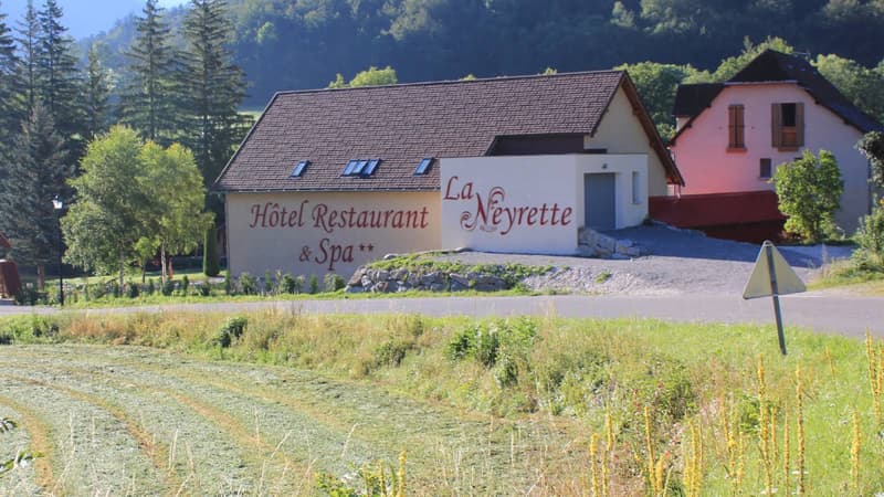 Hôtel de la Neyrette, à Devoluy, dans le département des Hautes-Alpes. 