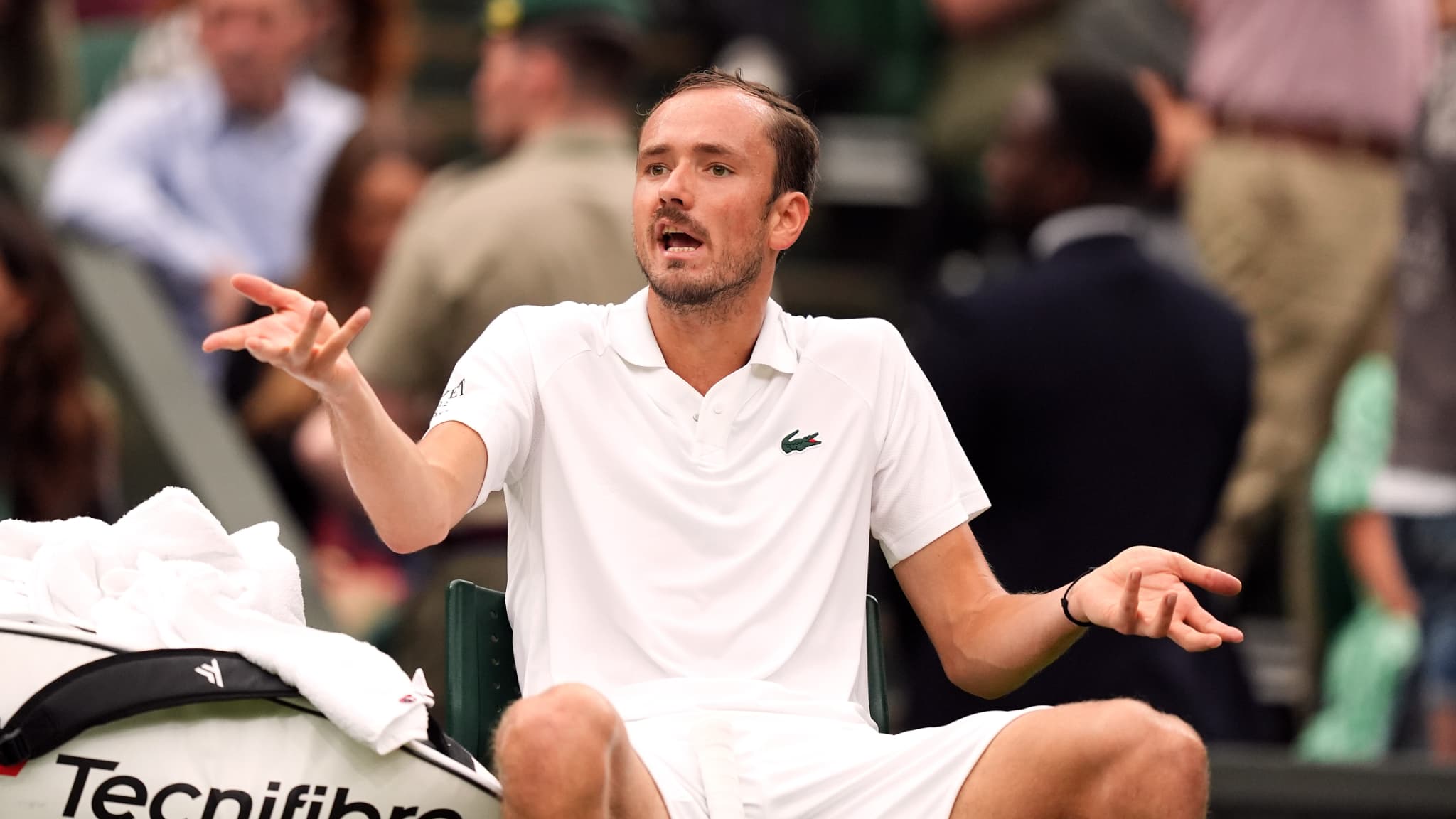 Daniil Medvedev contre Alexandre Muller à Wimbledon le 3 juillet 2024 Daniil Medvedev contre Alexandre Muller à Wimbledon le 3 juillet 2024