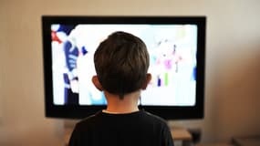 Le gouvernement lance une campagne pour lutter contre l’exposition des enfants à la pornographie.