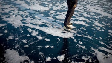 Un lac gelé à Saint-Point-Lac (Doubs), le 8 janvier 2009. Photo d'illustration