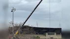 Une grue déployée à Marineland, à Antibes, le 9 janvier 2024. 