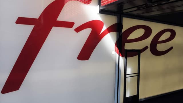Le trublion français des télécoms renonce à son rêve américain