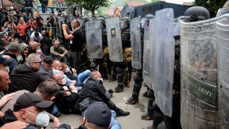Manifestations, soldats de l'Otan blessés, inquiétudes internationales... Que se passe-t-il au Kosovo?