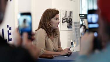 Valérie Trierweiler lors d'une séance de dédicaces de son livre, le 23 octobre 2014, à Strasbourg.