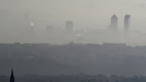 La ville de Lyon lors d'un épisode de pollution en décembre 2016. - Philippe Desmazes.