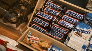 Snickers illustration