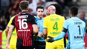 L'arbitre de Nice-Nantes, François Letexier, le 23 octobre 2022.