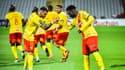 Arnaud Kalimuendo célèbre un but lors de Lens-Reims 
