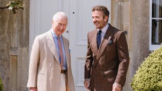 Le roi Charles III et l'ex footballeur David Beckham, en mai 2024 à Highgrove.