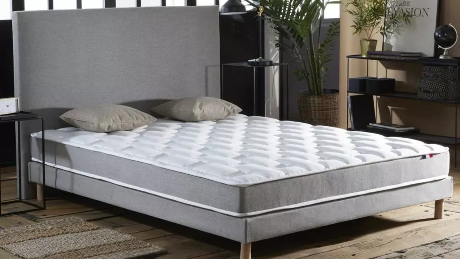 AUCHAN FAIT UNE OFFRE DU PLUS DE 60 % SUR CE MATELAS BI-CONFORT POUR VOTRE PLUS GRAND BONHEUR