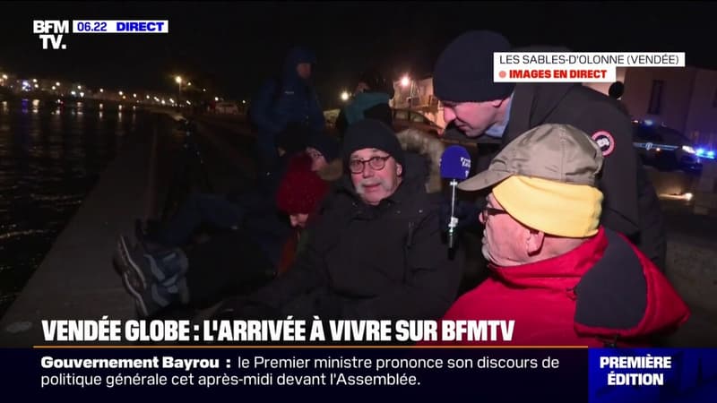 Vendée Globe: le public attend la remontée du chenal des Sables d'Olonne de Charlie Dalin, prévue en début d'après-midi