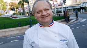 Le chef multi-étoilé français va assurer les 200.000 repas servis durant l'Euro 2016, qui se déroulera en France du 10 juin au 10 juillet.