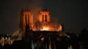 "Le but est de protéger ce qui peut encore l'être": la stratégie des pompiers face à l'incendie à Notre-Dame