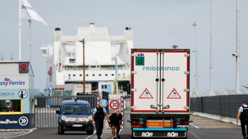 Camion frigorifique contrôlé par la police dans le port de Ouistreham, le 18 septembre 2018 (Photo d'illustration)