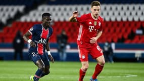 Idrissa Gueye au pressing sur Joshua Kimmich