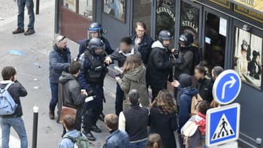 Alexandre Benalla et Vincent Crase ont été filmé en train de molester le couple place de la Contrescarpe à Paris.
