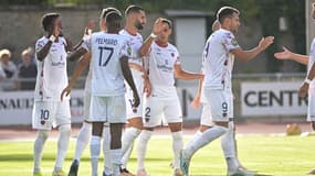 M. Gonalons et ses coéquipiers