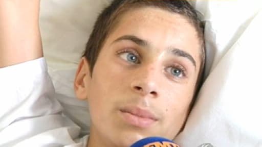 Ludovic, sur son lit d'hôpital à Carcassonne.