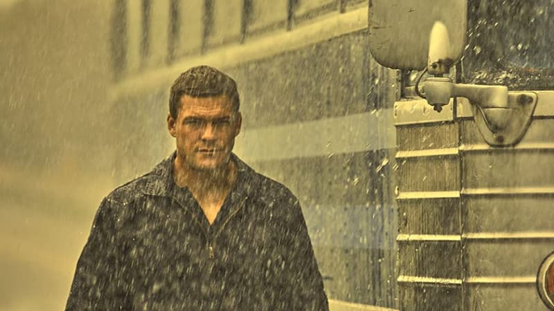 Alan Ritchson dans la série "Reacher" sur Amazon Prime.