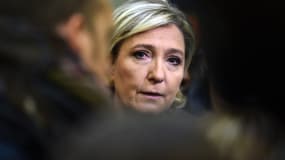 Marine Le Pen met une nouvelle fois en cause le "système".