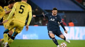 L'attaquant argentin du Paris Saint-Germain, Lionel Messi, marque le 3e but face à Bruges, lors de la 6e journée du groupe A de la Ligue des Champions, le 7 novembre 2021 au Parc des Princes