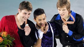 Florent Amodio entre Joubert et Verner sur le podium des championnats d'Europe