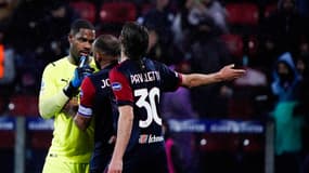 Mike Maignan en colère lors du match de l'AC Milan à Cagliari, le 19 mars 2022