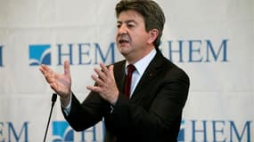 Jean-Luc Mélenchon, co-président du Parti de gauche, tend la main aux militants socialistes "meurtris".