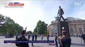 8-mai: Emmanuel Macron dépose une gerbe de fleurs devant la statue du général de Gaulle